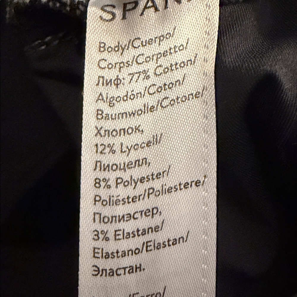 SPANX VINTAGE GREY DISTRESSED JEANS SIZE MEDIUM - Picture 8 of 8